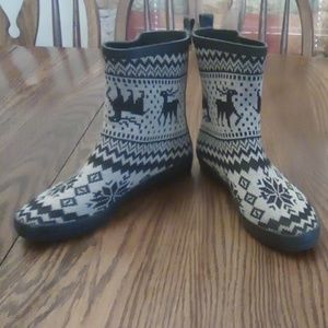 Charlie Paige rain boots